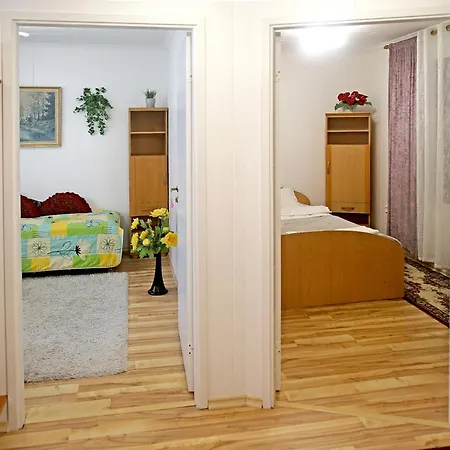 Elupuu Apartman Pärnu